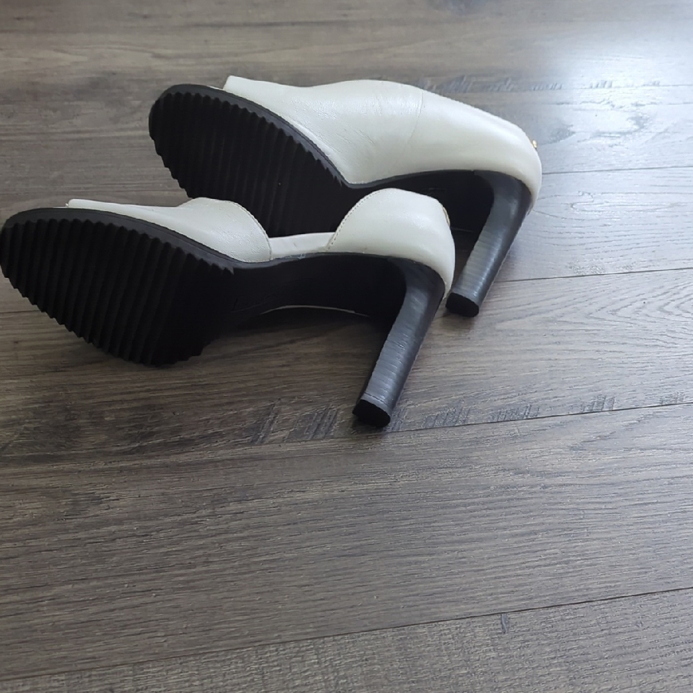 Karl Lagerfeld Cream Peep Toe Heels - Picture 7 of 16